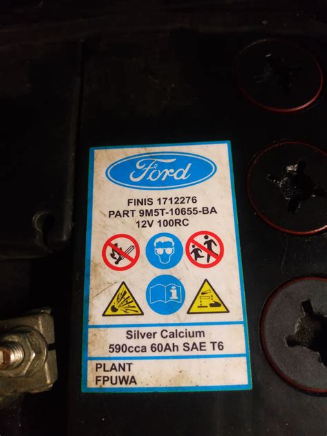 Аккумулятор🔋 — Ford Focus Hatchback III, 1,6 л, 2015 года | электроника ...