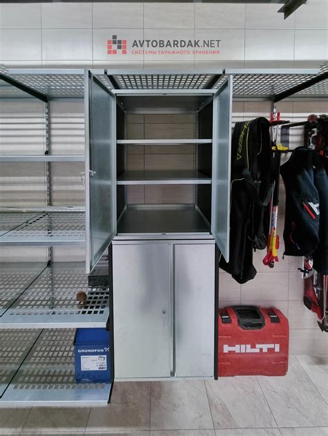 Хранение стремянки в шкафу - 84 фото