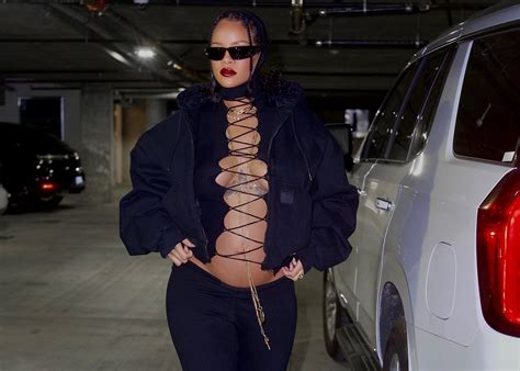 Rihanna On Why You Shouldn T Use Lingerie To Get The Ring Exclusive Entertainment Tonight