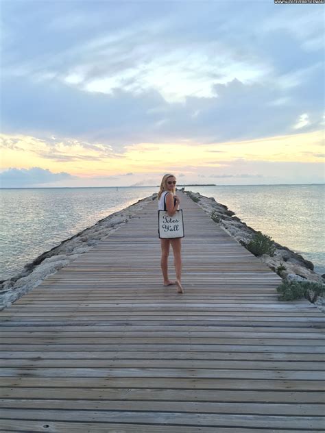 Replies Celebrity Beautiful Babe Posing Hot Actress Nude Sexy Videos