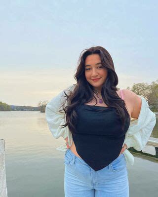 Emma S Emmas Emmasskincare Nude OnlyFans NudoStar TV