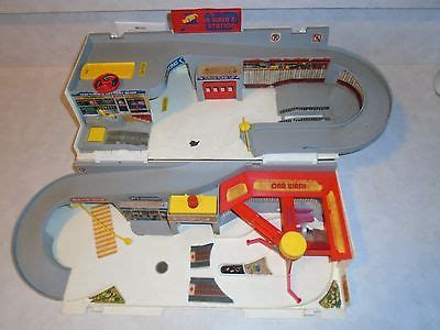 Vintage Hot Wheels Toy Car Wash Service Station Play Set Sto Go Mattel Antique Price