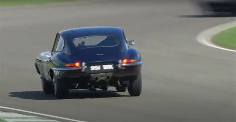 Goodwood Revival Lets Us See A Jaguar E Type Being Raced By F1 Champion