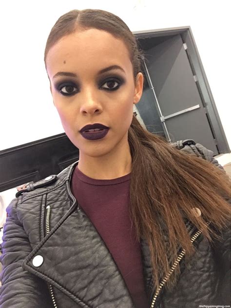 Aubrey Cleland Nude Leaked Fappening