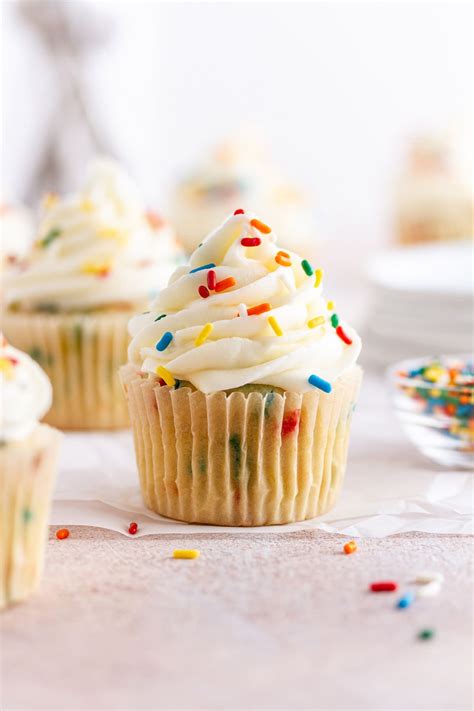 One Bowl Funfetti Cupcakes With Cream Cheese Frosting Girl Vs Dough