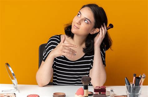 Heres The Perfect Beauty Guide To Dusky Skin Complexions Mars By Ghc