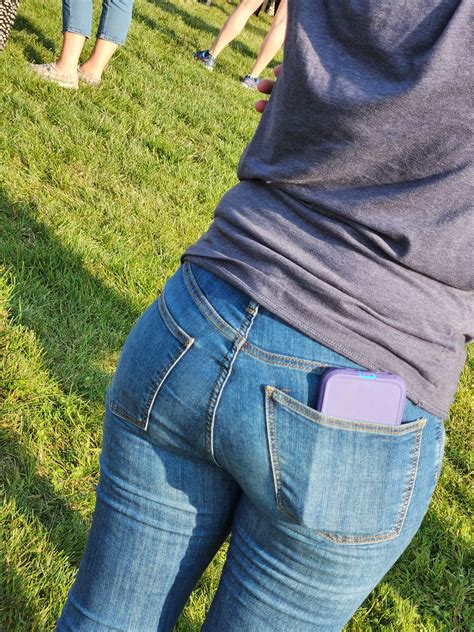 Milf At The XC Meet Tight Jeans Forum