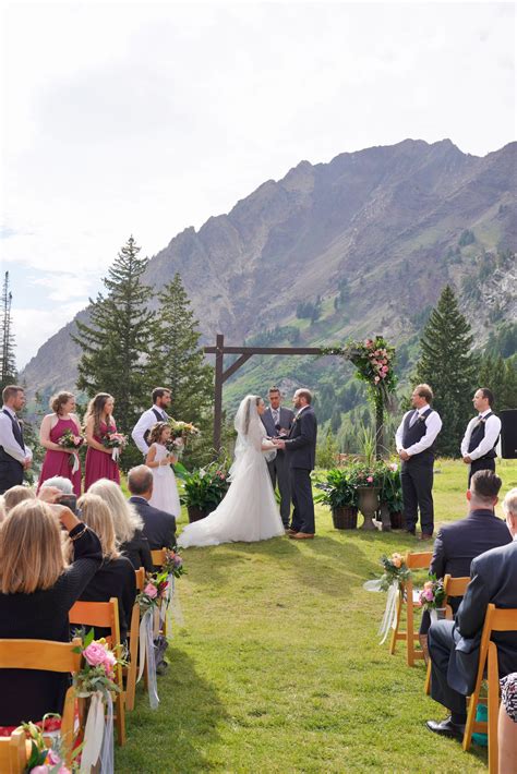 Alta Peruvian Lodge | Utah Wedding Guide