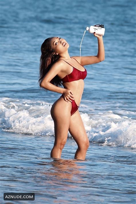 Nora Kyzy Sexy Shows Off Her Hot Body In Malibu AZNude