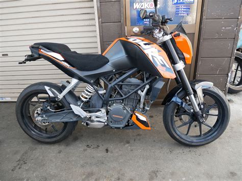 Купить б у KTM Duke инжектор передач во Владивостоке чёрный naked bike года по цене