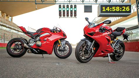 Ducati Panigale V2 Vs V4 Get The Main Difference In 2023 Ducati Blog