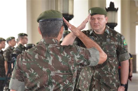 Academia Militar Das Agulhas Negras Ex-alunos Notáveis - Futuros cadetes, ex-alunos da EsPCEx apresentam-se na Academia Militar ...