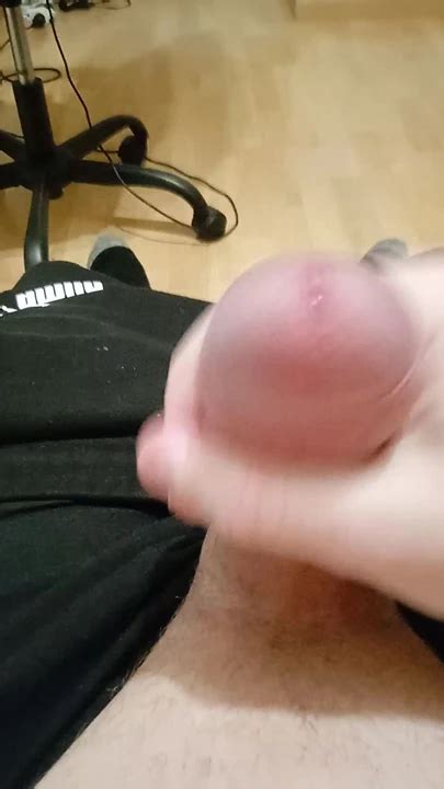 My Girlfriend Threw Off A Photo Of Her Ass With A Black Dick Inside I Already Started To