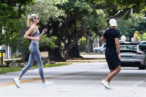 Devon Windsor Toned Sexy Body Hot Celebs Home