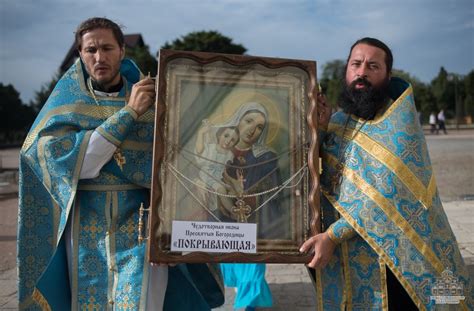 В Севастополь прибыла чудотворная икона Божией Матери «Покрывающая ...