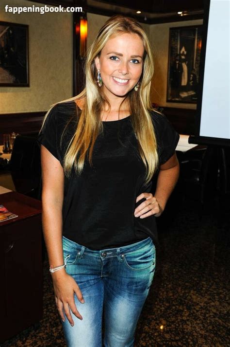 Monique Smit Moniqueyoumif Moniquesmit Insta Nude OnlyFans Leaks Fappening FappeningBook