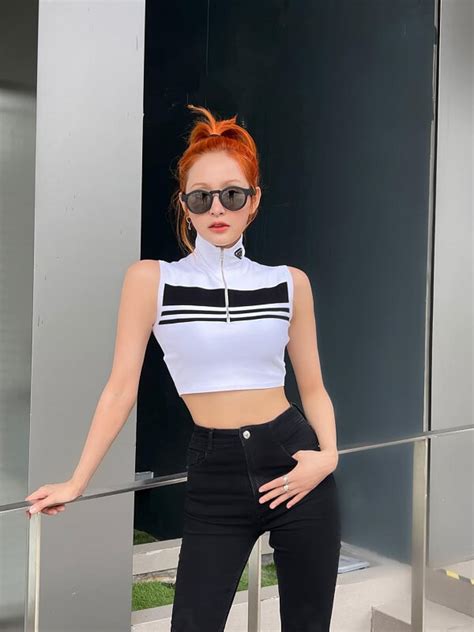 Top Hình ảnh ca sĩ hiền hồ sexy bikini cực xinh đẹp