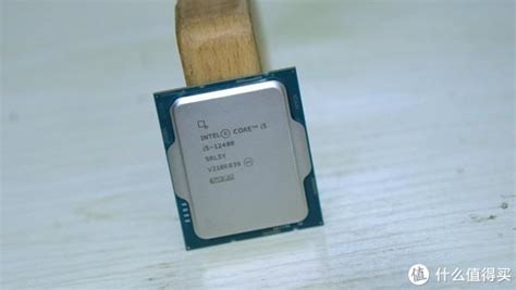 性价比最高游戏CPU i5 12400使用体验 游戏神U 12400F__财经头条__新浪财经