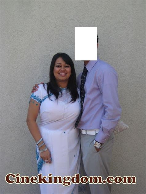 Bengali Aunties Hot Saree Show Unlimited Aunties