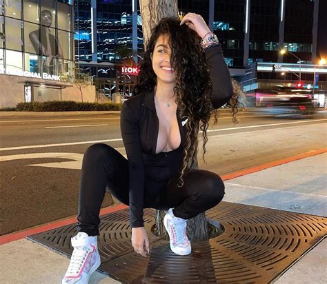 Hot Instagram Babe Mal Trevejo Pics Thesexier Net