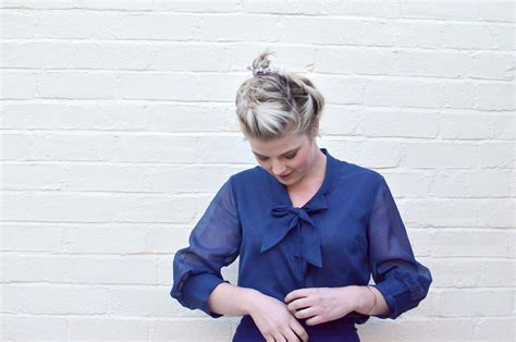 Laura Does Days Days Of Blouses Pussy Bow