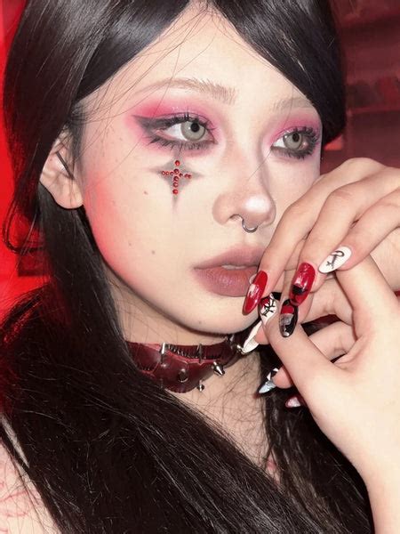 5 Makeup Looks Of Gothic Style With Haggard Eyeshadow Palette🥵