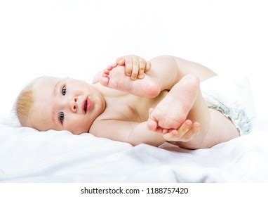 Naked Newborn Twins One Wrapping His Stock Photo Shutterstock