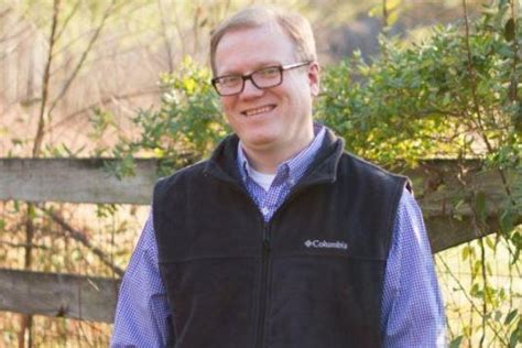 Gay Man Denied Marriage License Running Against County Clerk Kim Davis UPI