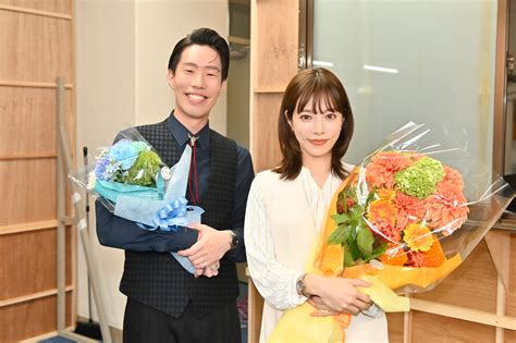 画像35 桜井ユキ、三浦翔平とガッチリ握手「ホスト相続しちゃいました」クランクアップ モデルプレス