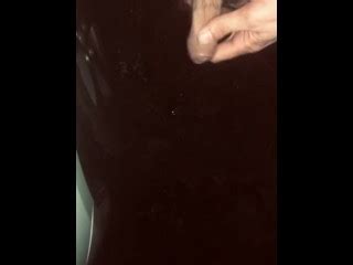 在树林里撒尿 Pornhub Gay