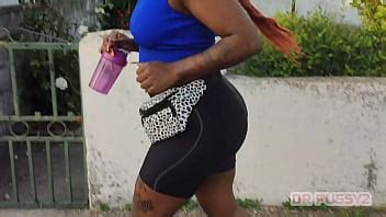 ROUSSE À QUEUE GÉANTE FORMATION FILMÉE PAR SON AMANT XVIDEOS