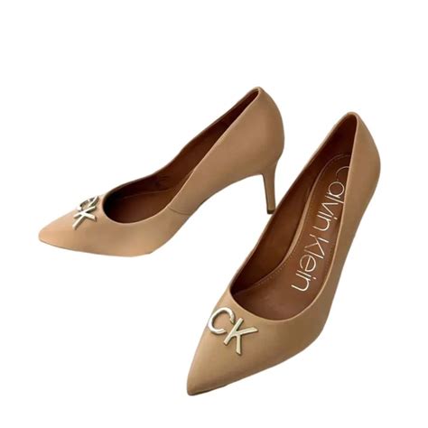 Giày Cao Gót Calvin Klein Greta CK Desert Sand Napa Màu Nude Size Vua Hàng Hiệu