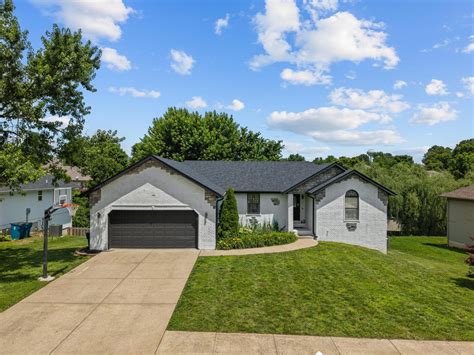 743 E Gallup Hill Road, Nixa, MO 65714 - See Est. Value, Schools & More