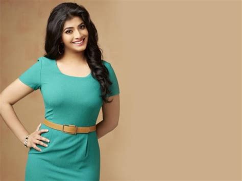 Varalakshmi Sarathkumar Hot Sexy Bikini Bra Hd Wallpapers Varalakshmi In Neeya