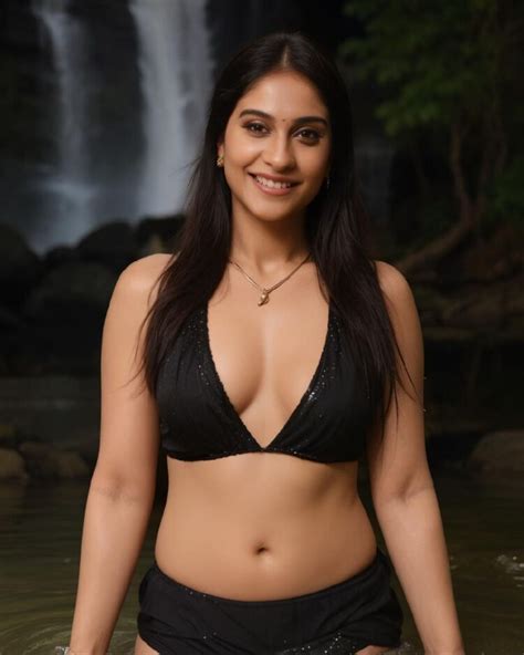 Hot Sexy Regina Cassandra Bikini Pics