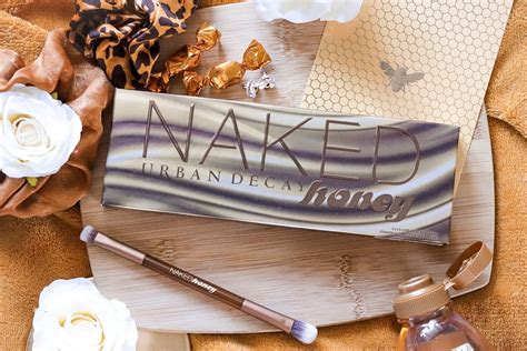 URBAN DECAY NAKED HONEY PALETTE REVIEW SWATCHES Nina Louise