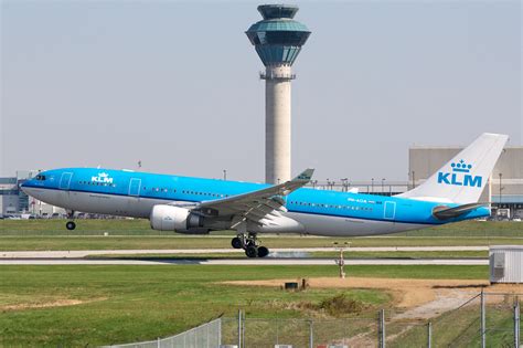 KLM launching Edmonton service on 19 May 2015