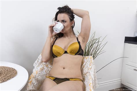 WeAreHairy Kamilla Kamilla Masturbates With A Dildo After Coffee Years Old Pi