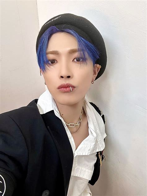 Ateez On Twitter Kim Hongjoong Blue Hair Hair Icon