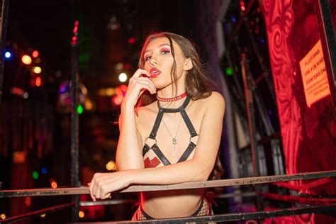 Maya Woulfe Page Porn Fan Community Forum