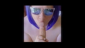 Mamá madura le hace una garganta profunda a una polla sin cortar y traga semen XVIDEOS