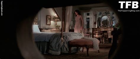 Sarah Miles Nude OnlyFans Leaks Fappening FappeningBook