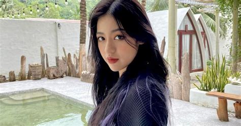 Hot Girl Tr Ng R N L I Khi N C M Ph I Nh C T N Khi A Chuy N T Nh C M L N Mxh