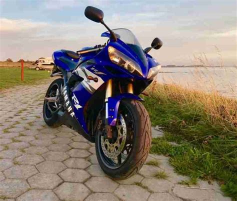 Yamaha Yzf R Rn Wenig Km T V Neu Motorrad Bestes Angebot Von Yamaha