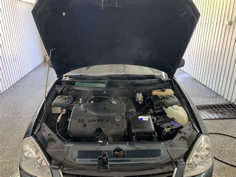 Мойка двигателя, и клыки — Lada Приора хэтчбек, 1,6 л, 2013 года ...