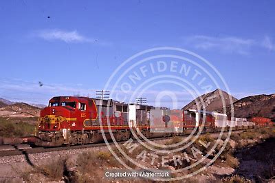 ORIGINAL KODACHROME ATCHISON TOPEKA SANTA FE RR GP60M 125 CAJON CA