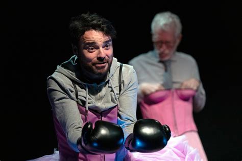 Fuck Me n e il mettersi a nudo contro la mascolinità tossica ManifestBlog