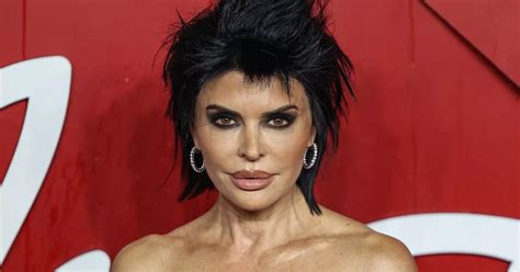Rhobh Star Lisa Rinna Called Mega Milf After Racy Nude Photoshoot
