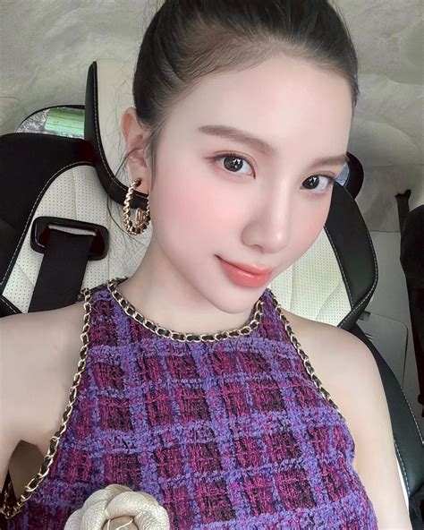 Cựu hot girl có body nóng bỏng tham gia Chị Đẹp Vibe sang chảnh đúng chuẩn bạn thân Huyền Baby