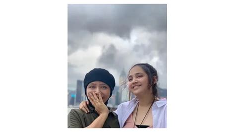 Potret Kebersamaan Syifa Hadju Dan Ibunda Bak Kakak Adik Hot Liputan